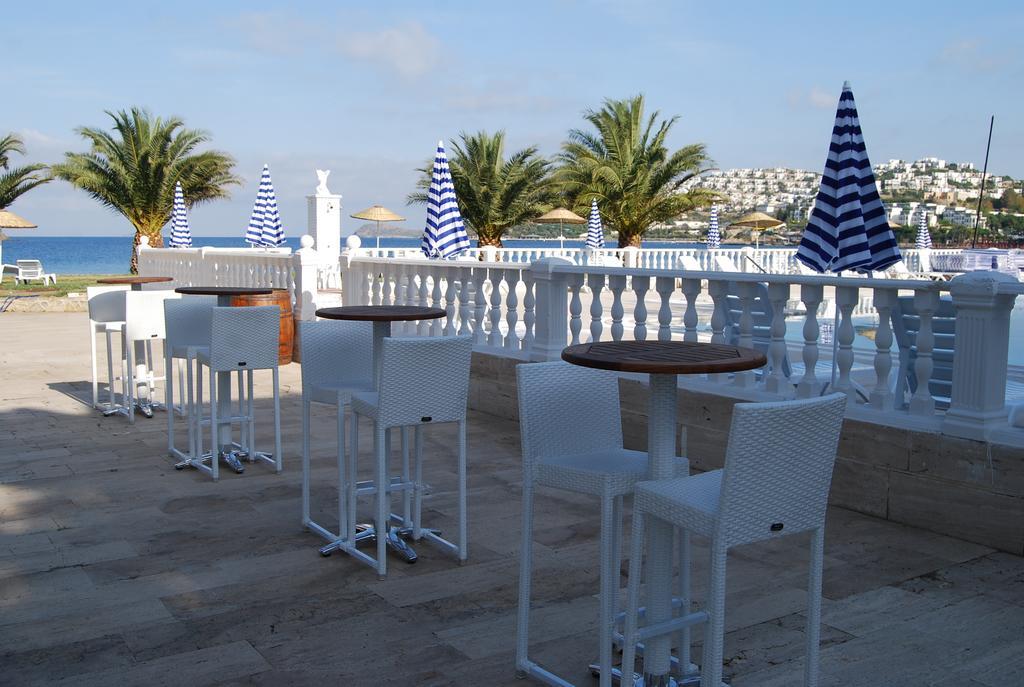 Club Blue White All Inclusive Тургутрейс Екстер'єр фото