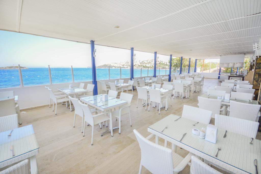 Club Blue White All Inclusive Тургутрейс Екстер'єр фото