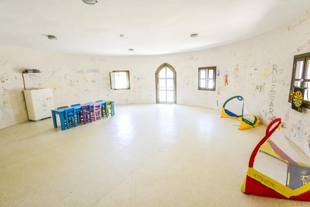 Club Blue White All Inclusive Тургутрейс Екстер'єр фото